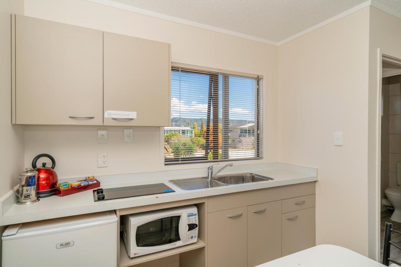 The Oceanside Motel Whitianga